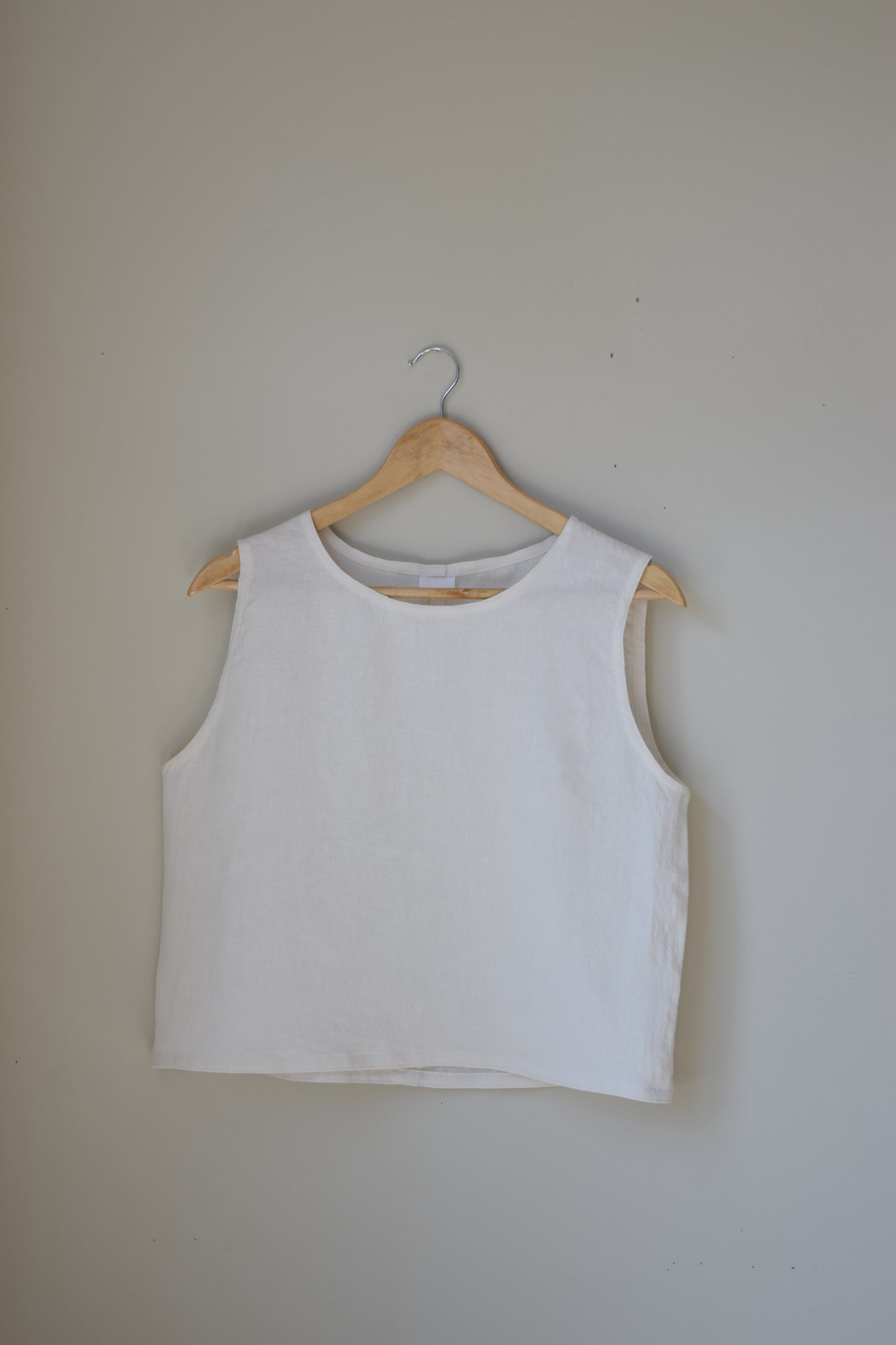 Cream Linen Cropped Tank Top | Small