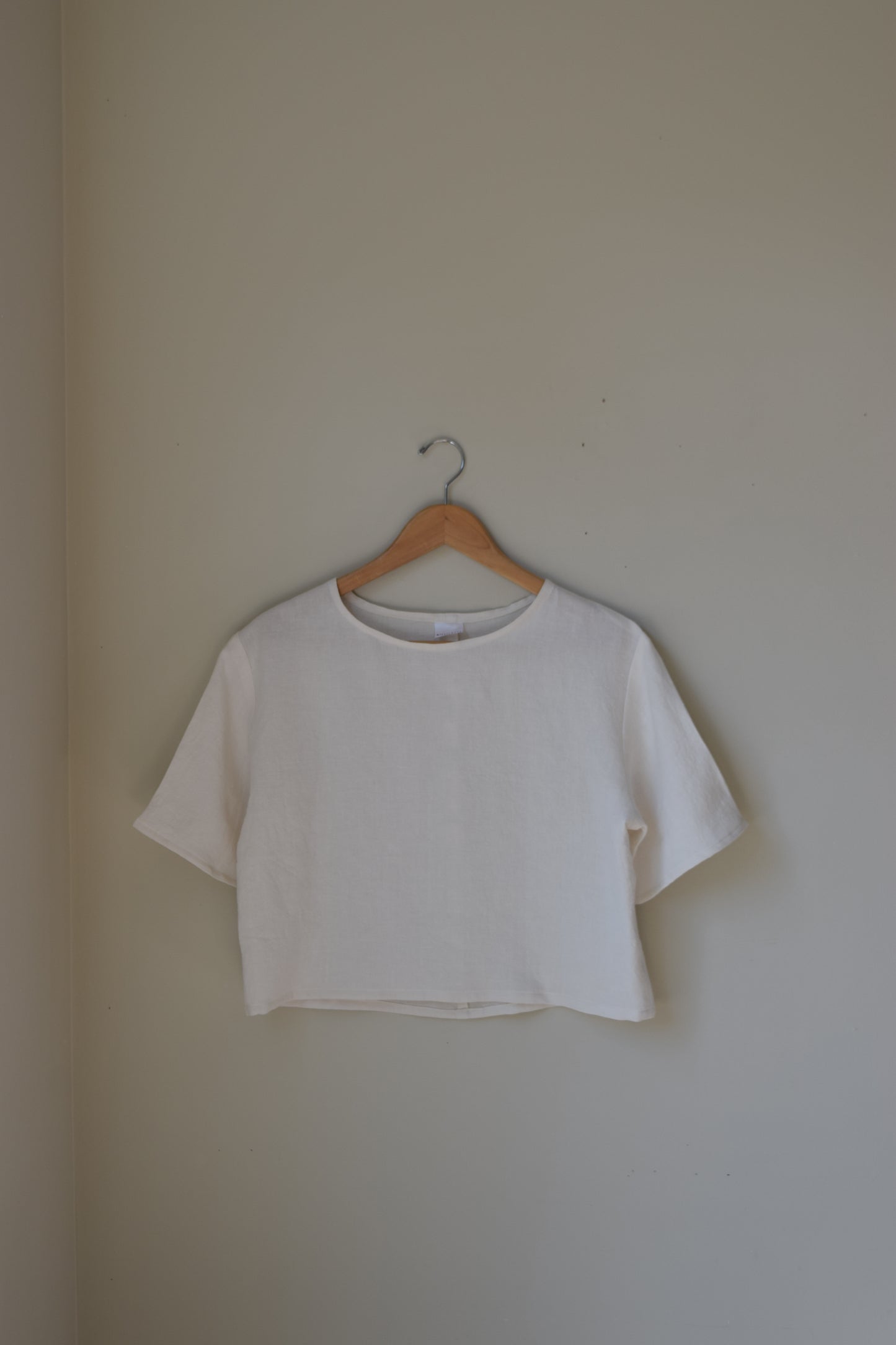 Cream Cropped Linen T-Shirt | XS