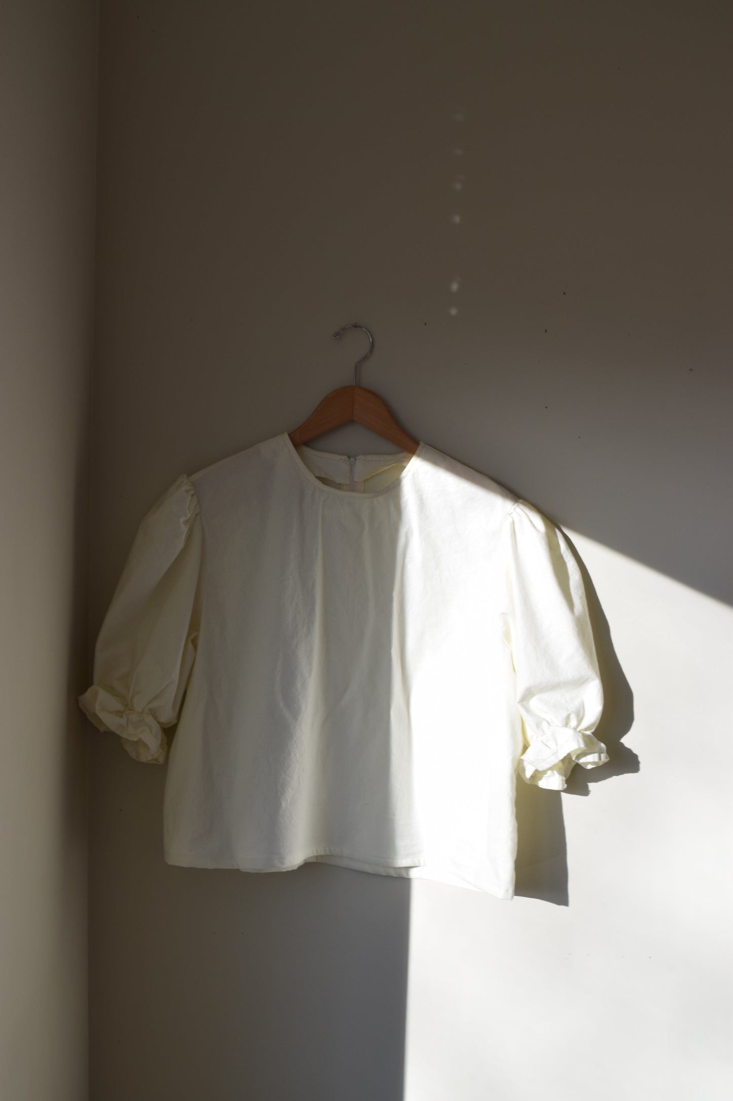 Cream Cotton Puff Sleeve Shirt