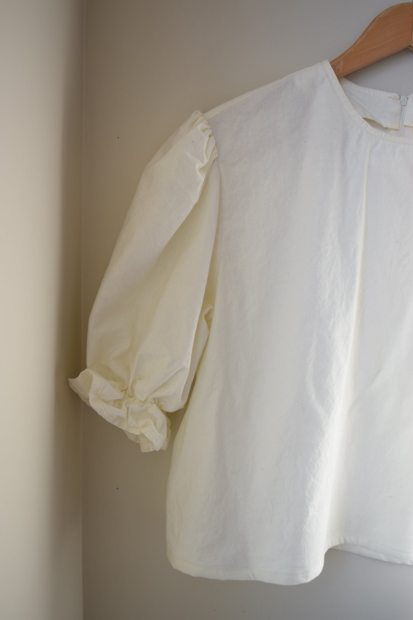 Cream Cotton Puff Sleeve Shirt