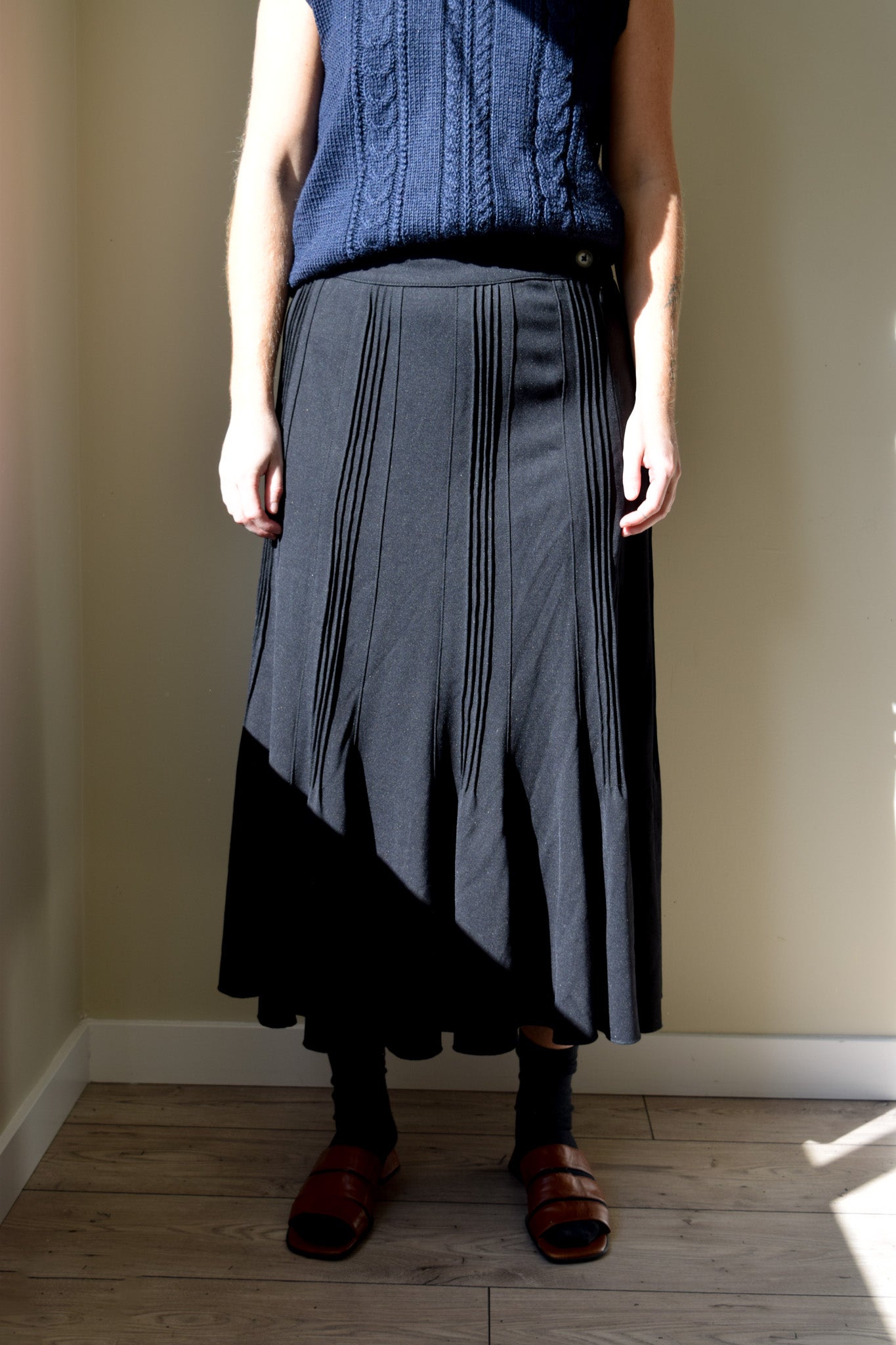 Simon Chang Knit Pleat Skirt