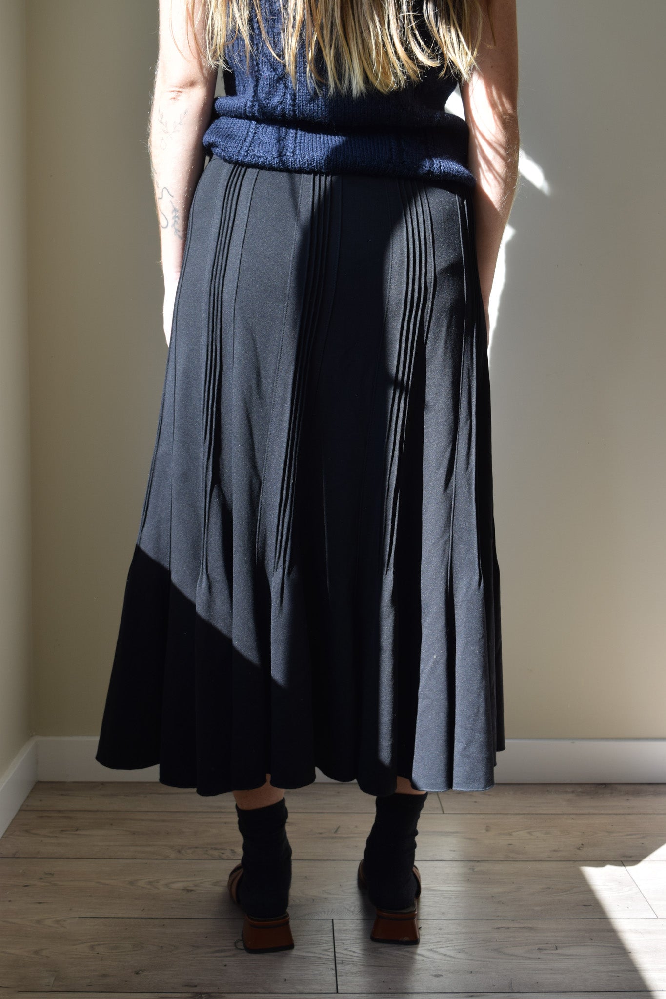 Simon Chang Knit Pleat Skirt